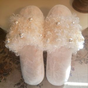 Beautiful White Furry w/Pearls Slippers